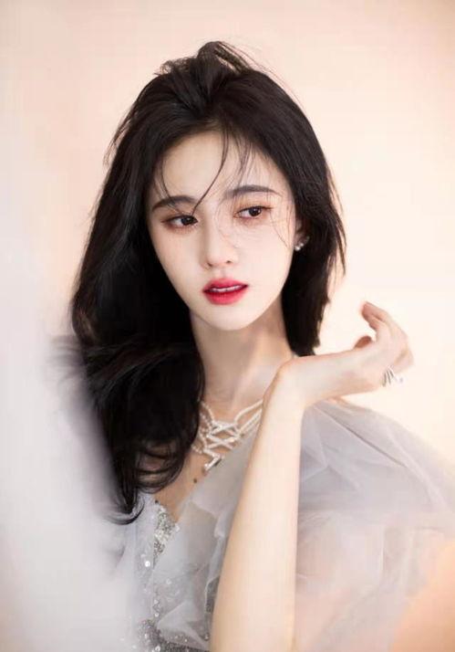 爱豆吃瓜娱乐酱鞠婧祎,爱豆吃瓜娱乐酱，揭秘明星幕后生活”